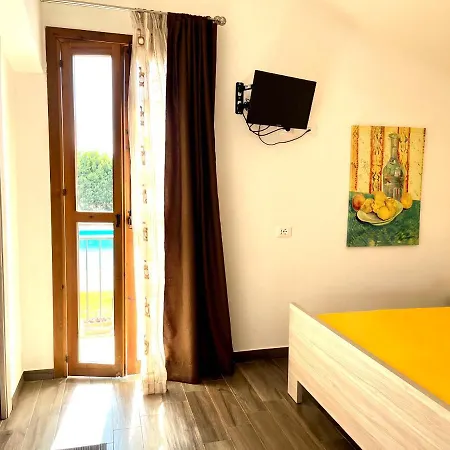 Gospodarstwo agroturystyczne Pescheto Tenuta Chimenti Partinico