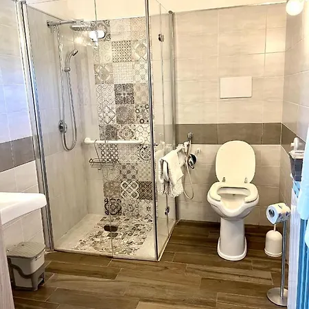 Pescheto Tenuta Chimenti Gospodarstwo agroturystyczne *